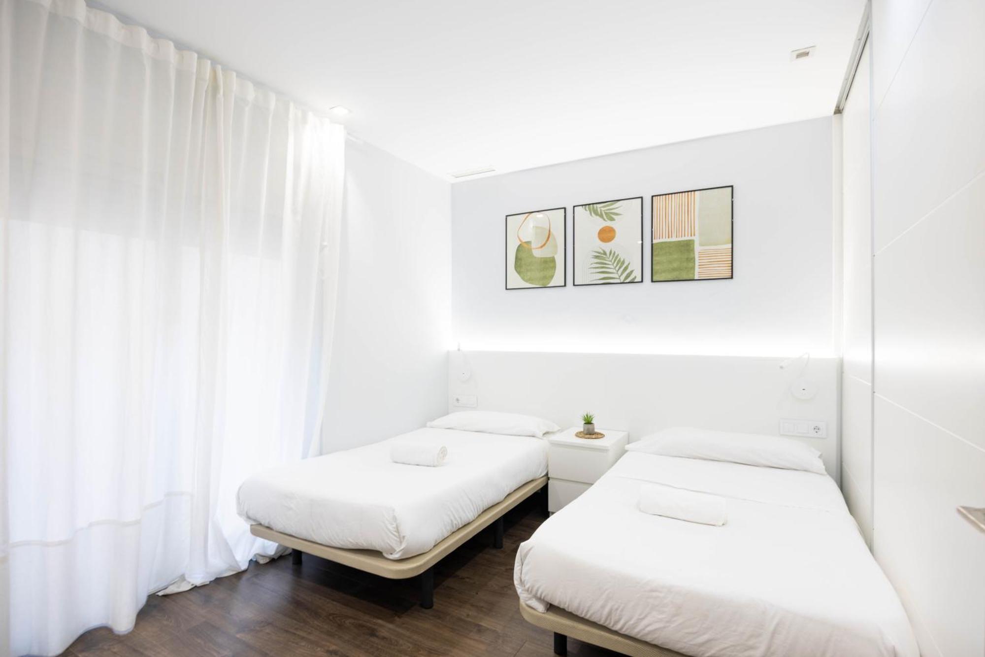 Apartamentos Turisticos Metropolis By Cartagenaspain Екстериор снимка